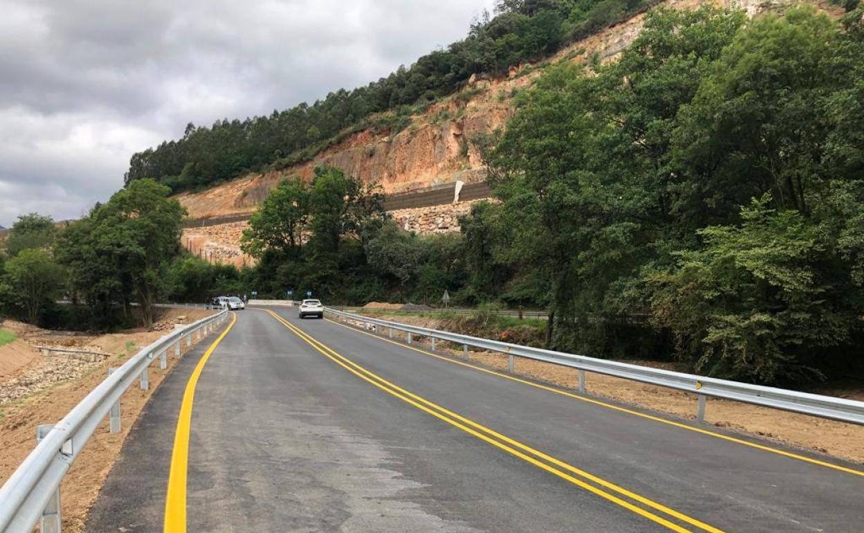 Abre al tráfico el vial alternativo para sortear el desprendimiento