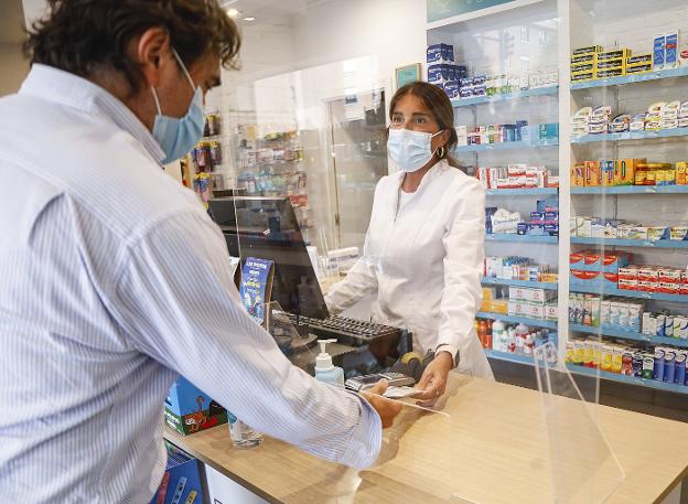 La petición de test de antígenos desborda a las farmacias asturianas