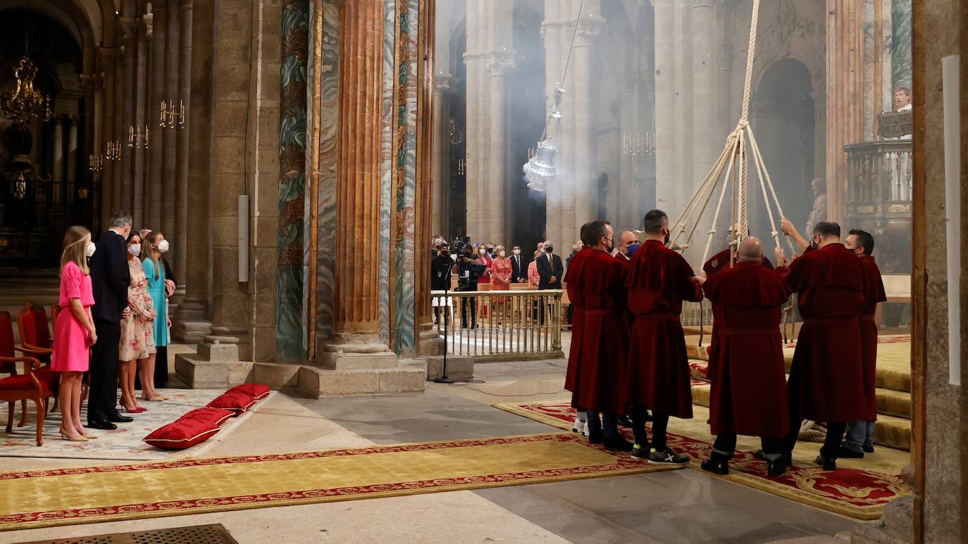 Fotos: La Familia Real preside la ofrenda al Apóstol Santiago