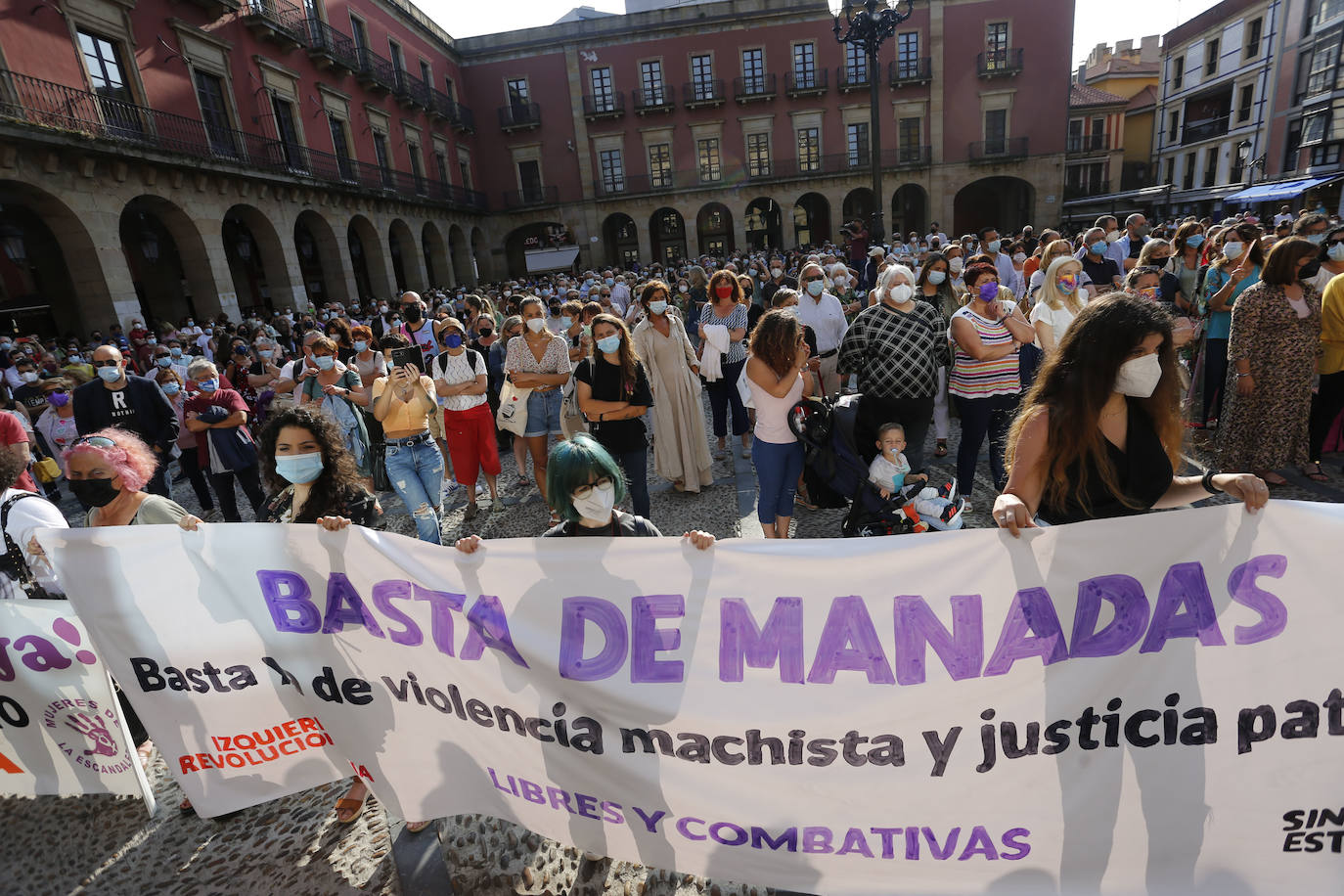 Condena unánime en Gijón a las agresiones sexuales: «No es no y lo demás es violación»