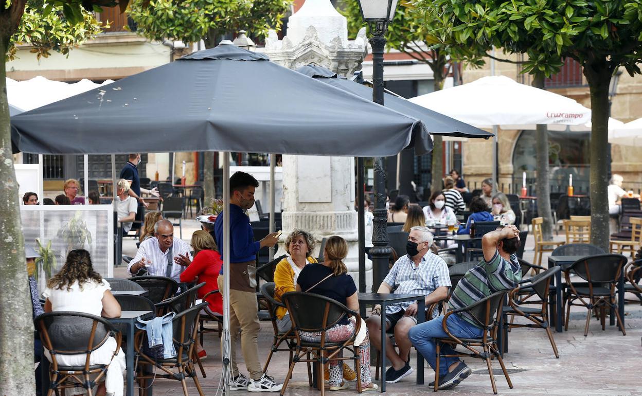 La hostelería fue el sector más afectado por los ERTE