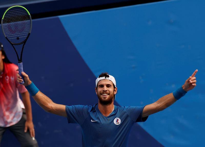 El tenista asturiano pierde ante el ruso Khachanov (6-3 y 6-3).