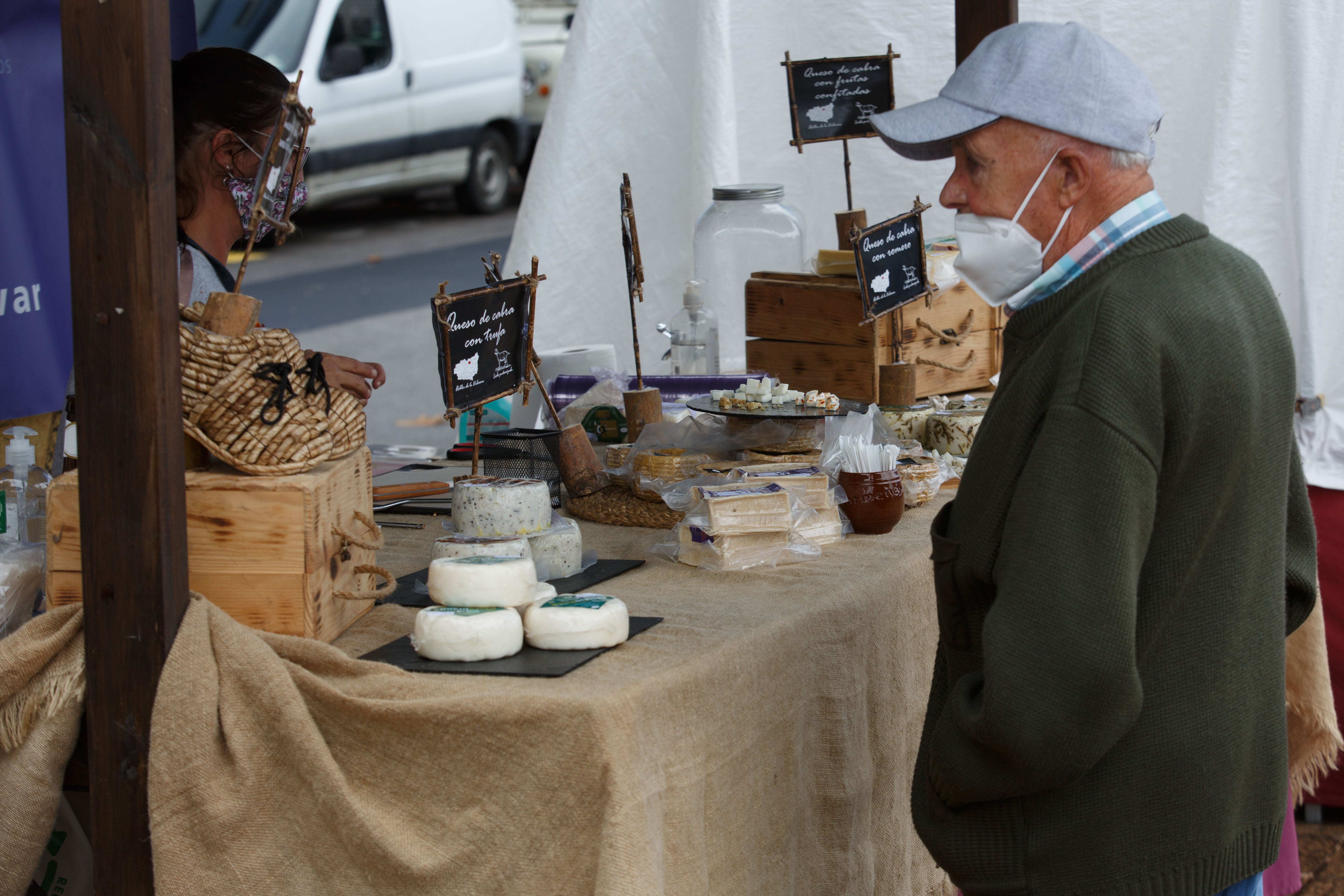 Fotos: Mercado de artesanía en San Esteban de Pravia