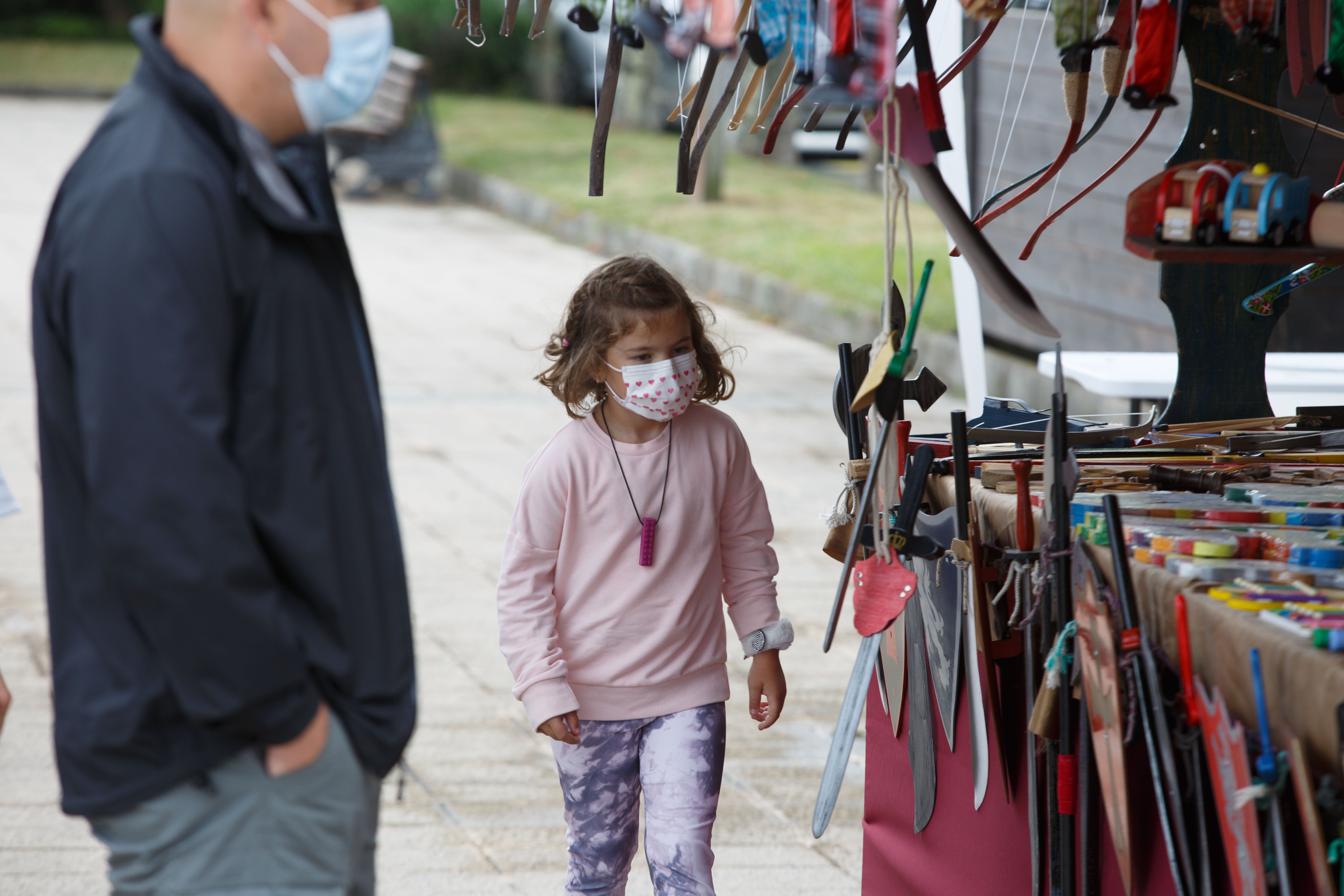 Fotos: Mercado de artesanía en San Esteban de Pravia