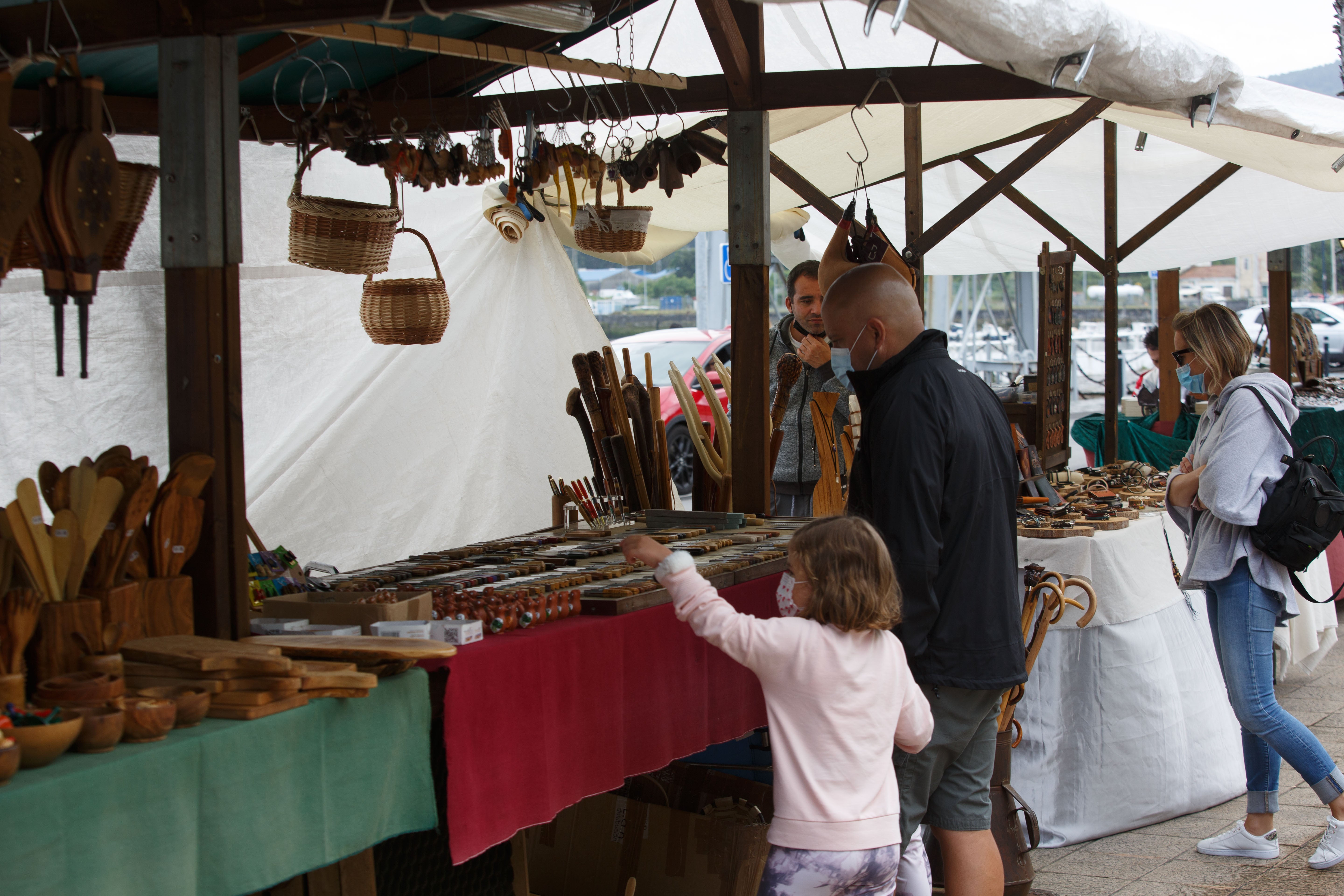 Fotos: Mercado de artesanía en San Esteban de Pravia