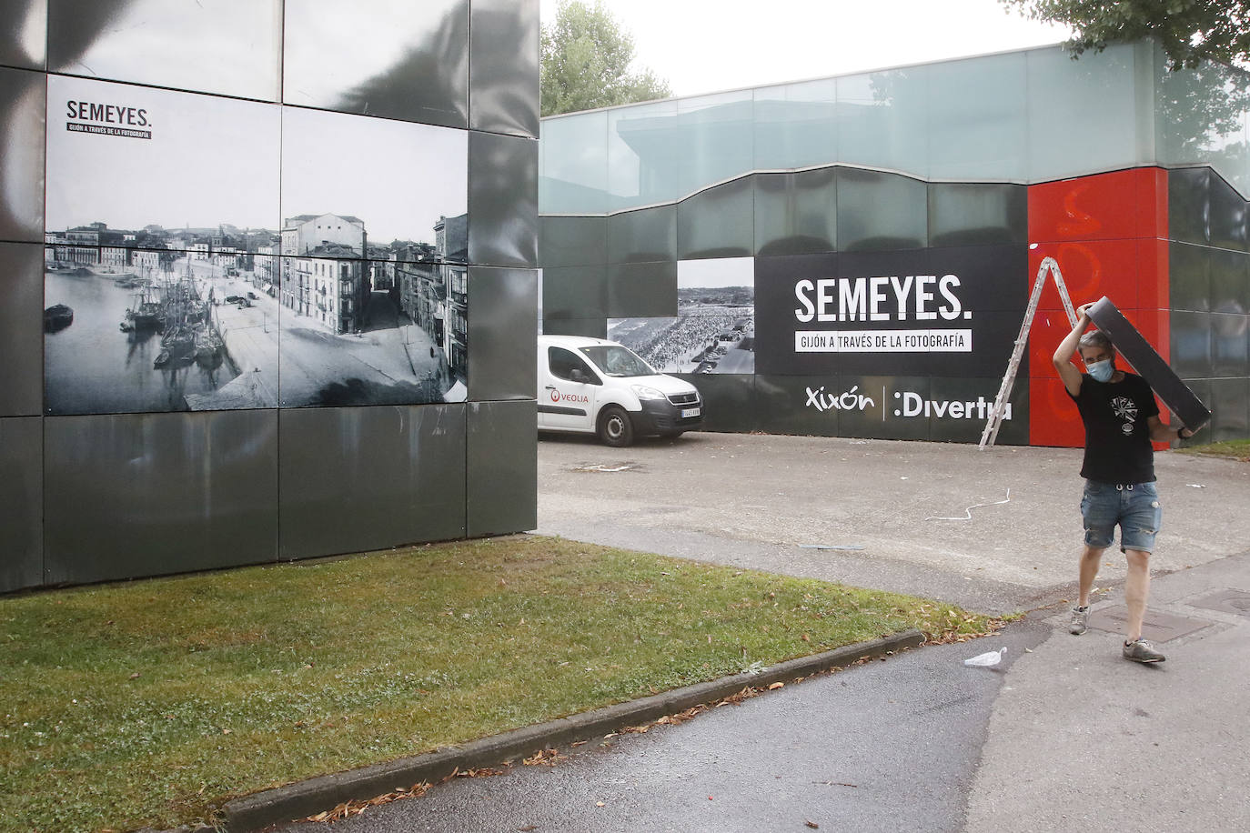 La nueva edición de la feria de muestras arrancará el viernes, con un acto inaugural reducido a 238 asistentes en el Palacio de Congresos y en el que se da por segura la presencia de un ministro del Ejecutivo. Serán en total 15 días de evento, del 7 al 22 y en horario de 11.00 a 22.00. El 80% de los espacios estarán al aire libre.