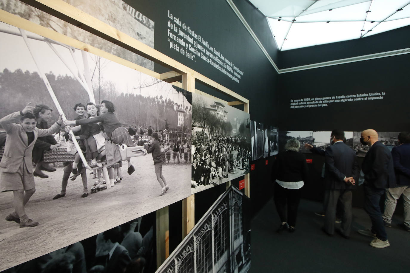 La Feria de Muestras ha acogido la exposición Semeyes, que recopila imágenes de tiempos pasados y ha contado con gran expectación en su inauguración.