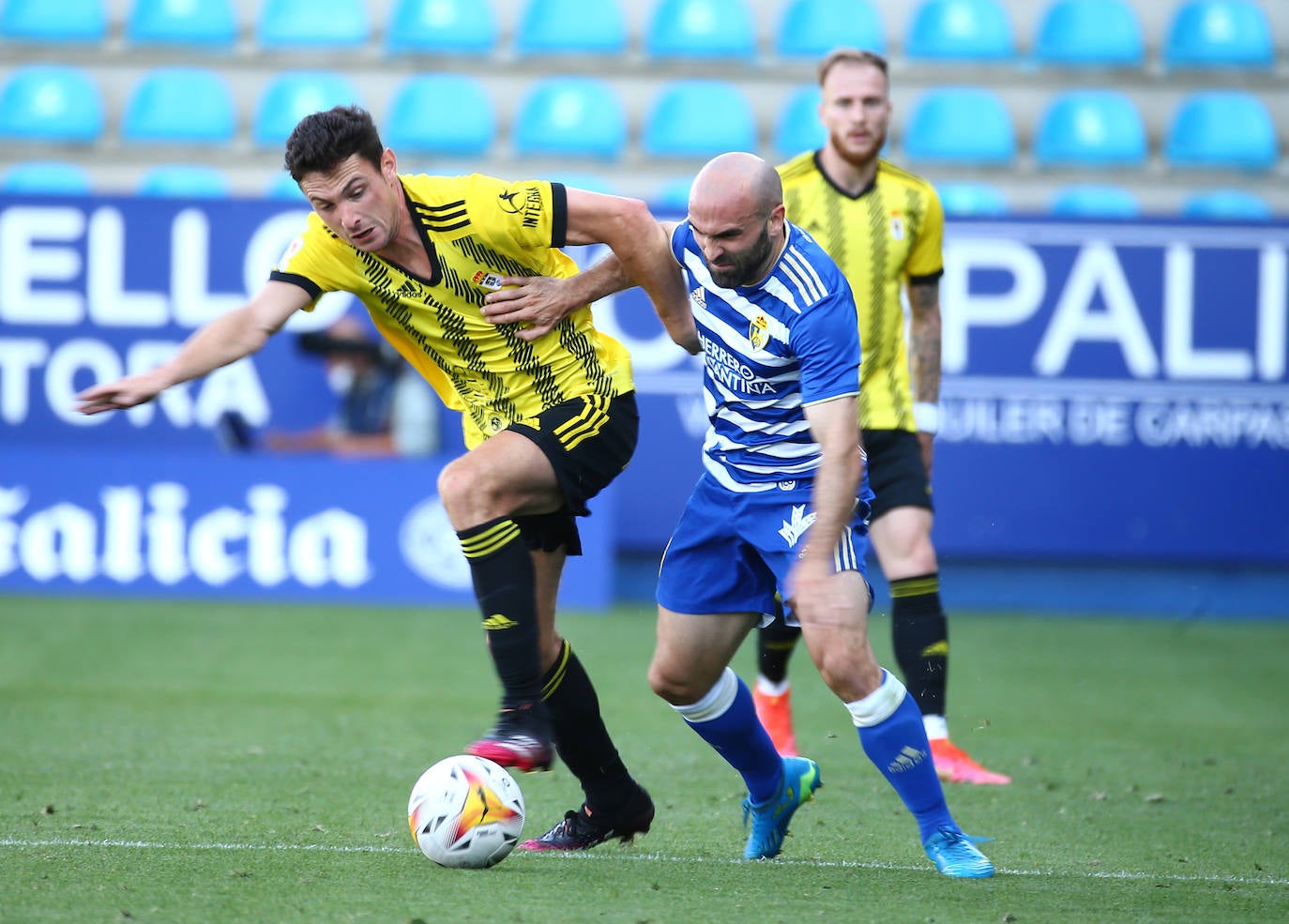 Fotos: Ponferradina - Real Oviedo, en imágenes