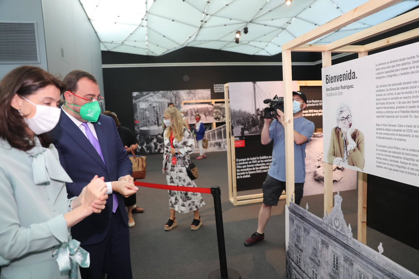 La ministra de Justicia, Pilar Llop, ha visitado el recinto de la Feria de Muestras de Asturias 2021 en su segunda jornada.