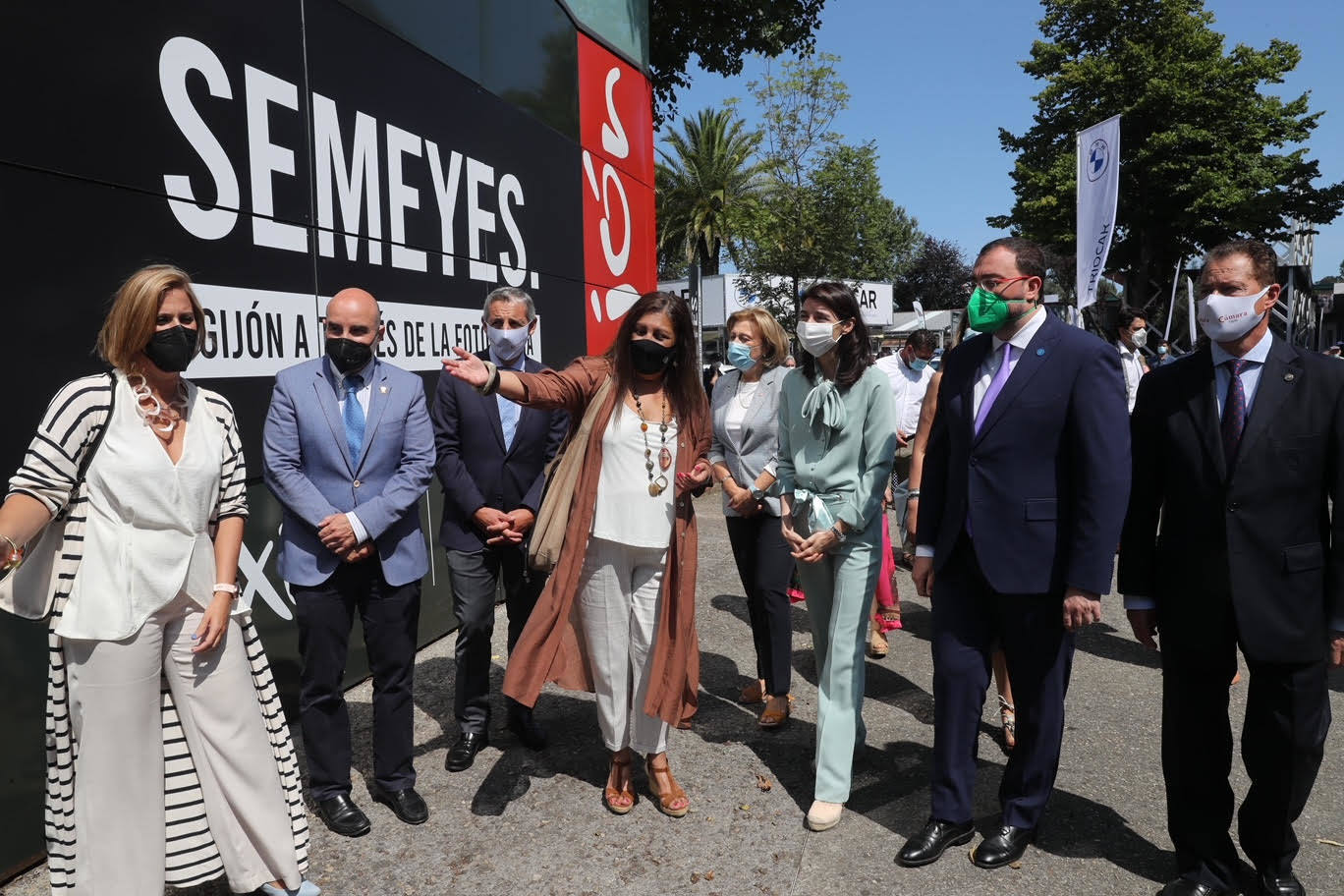 La ministra de Justicia, Pilar Llop, ha visitado el recinto de la Feria de Muestras de Asturias 2021 en su segunda jornada.