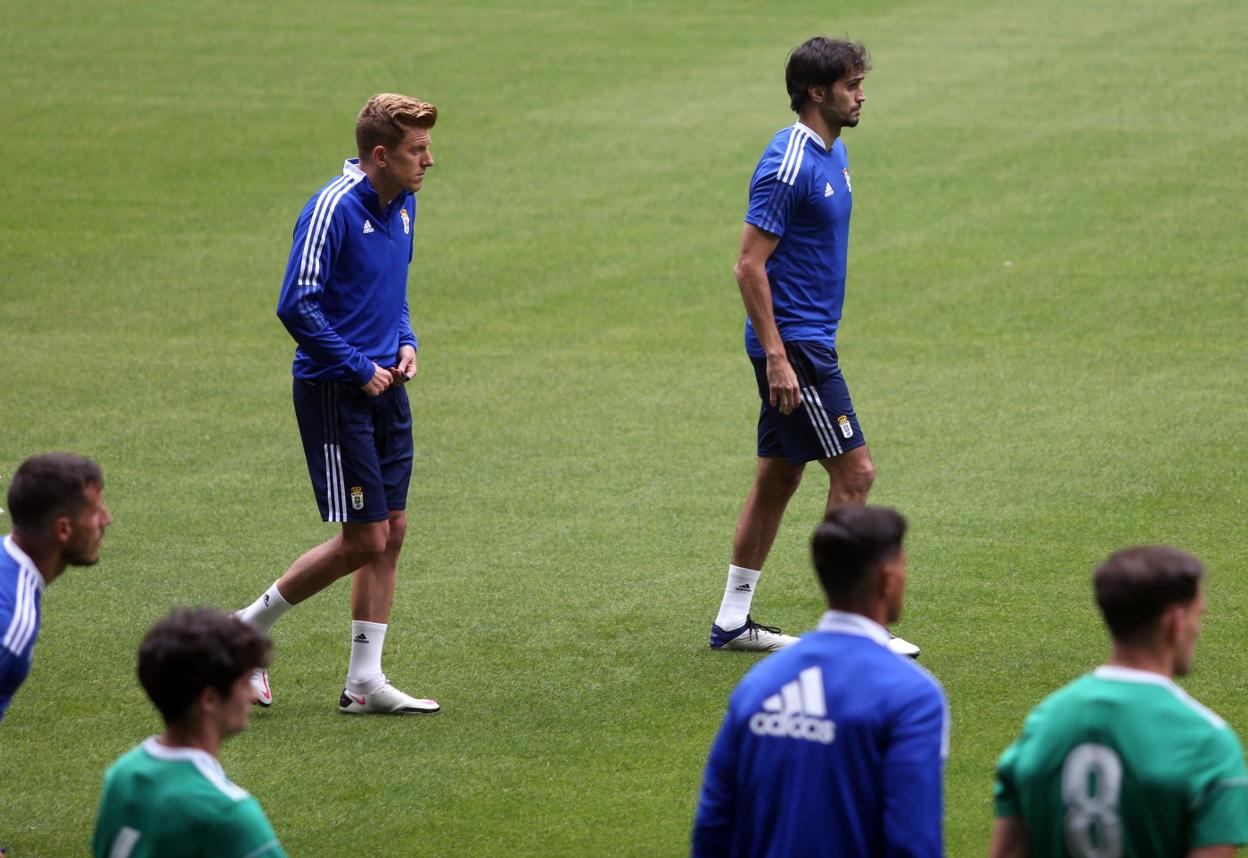 Mossa y Arribas, durante un entrenamiento en el Tartiere. 