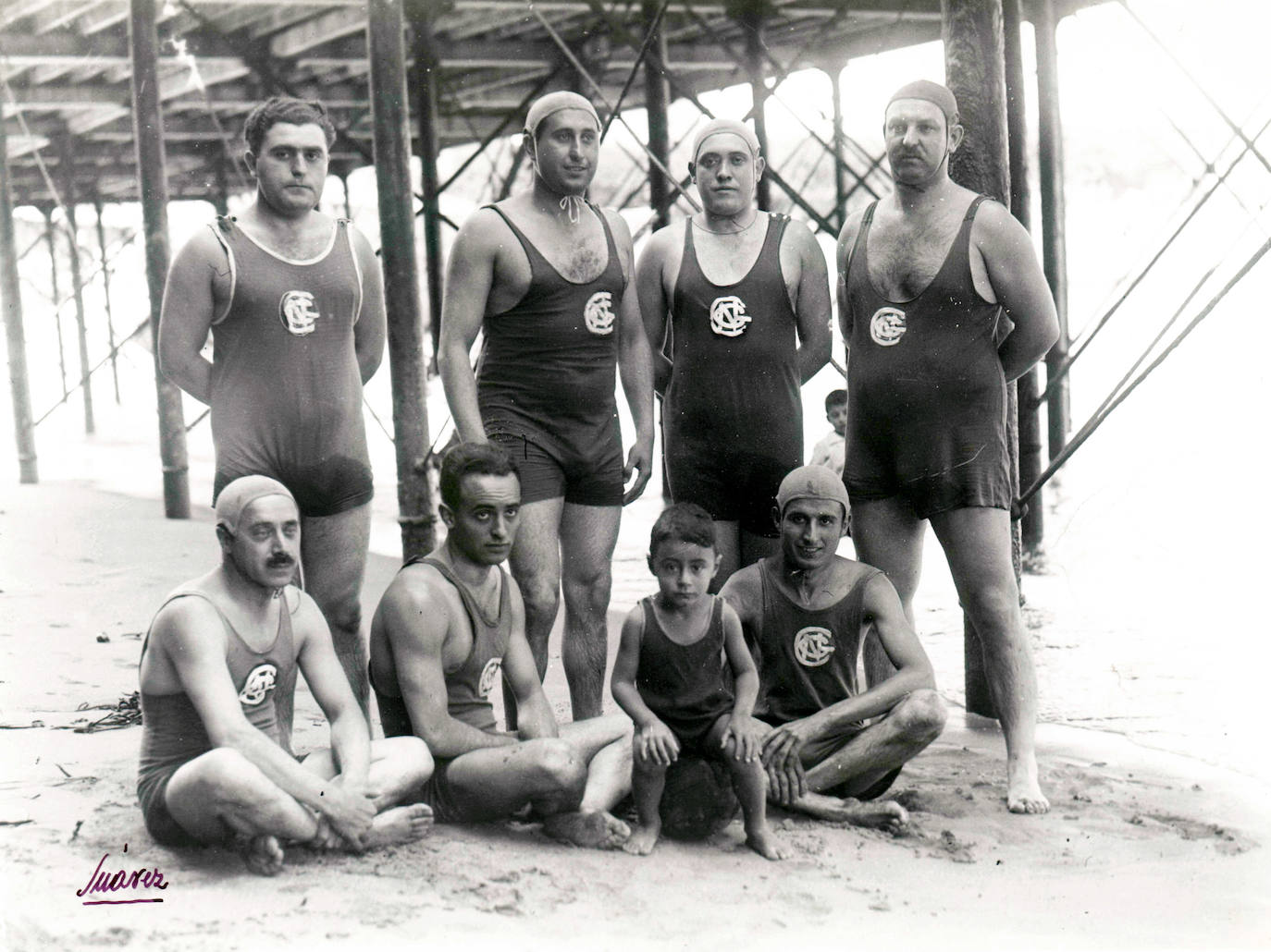 Nadadores del Club Náutico de Gijón. Año 1920.