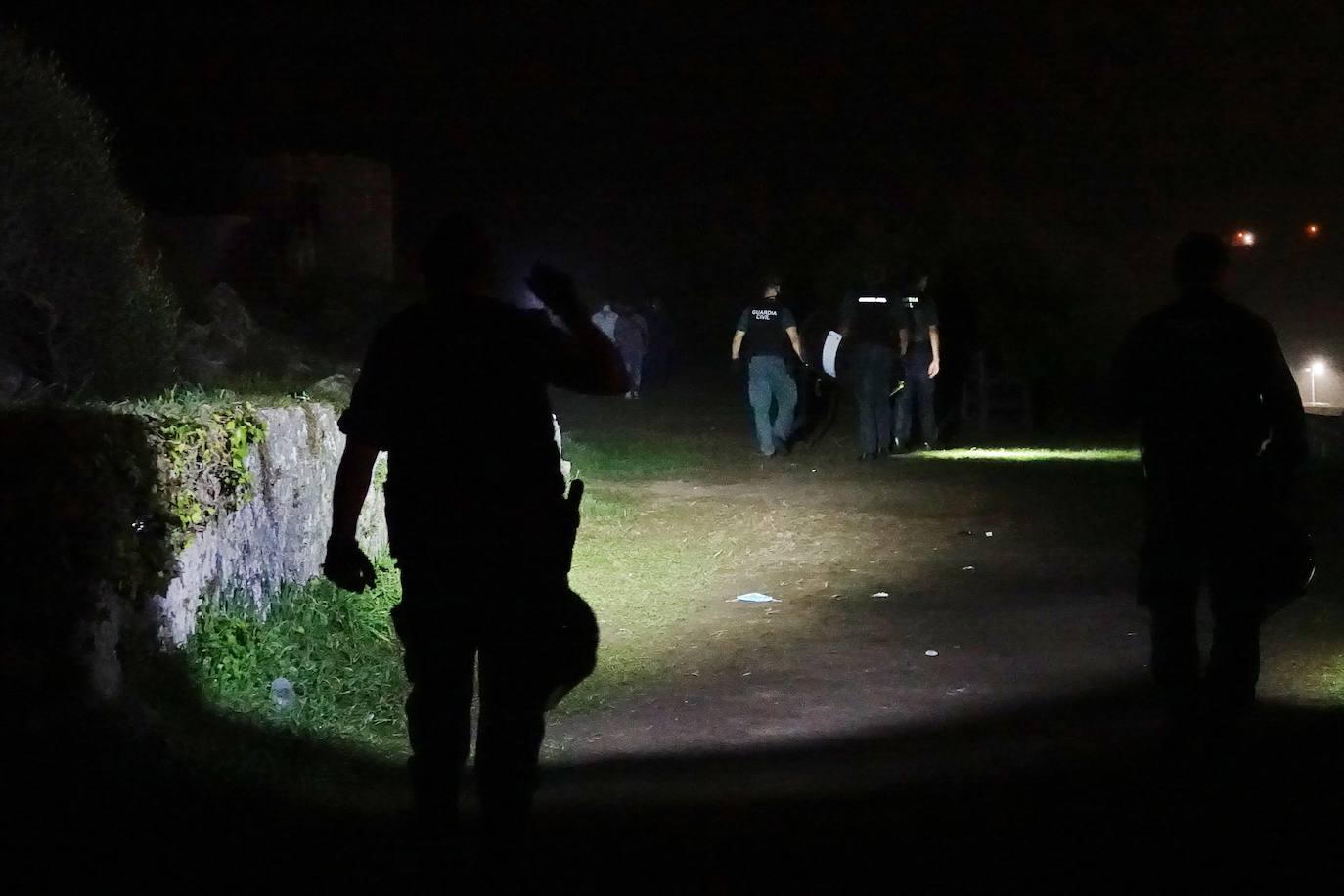 Fotos: Así opera la Guardia Civil contra los botellones en Asturias