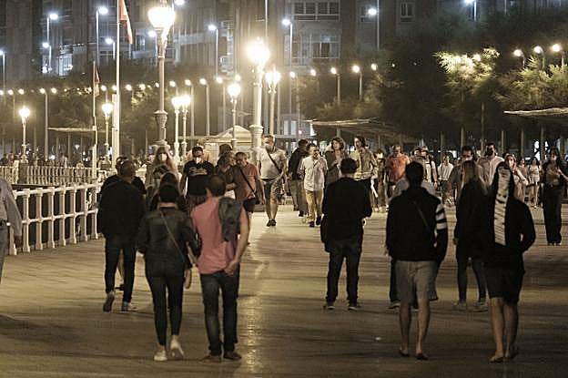 «Una noche como esta es casi obligado salir»