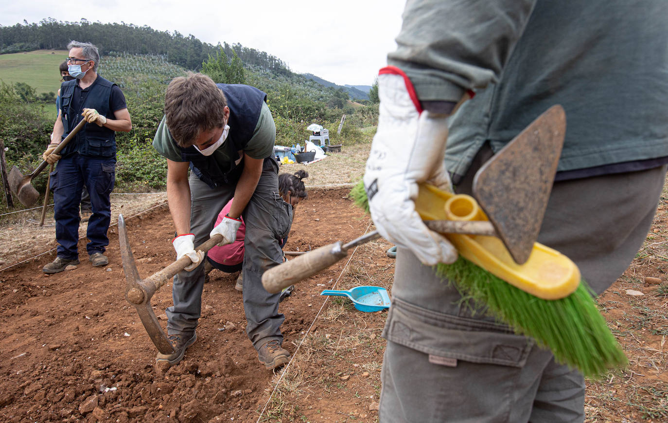 La excavación de la villa romana de La Estaca desvela restos de trabajos de fundición de hierro