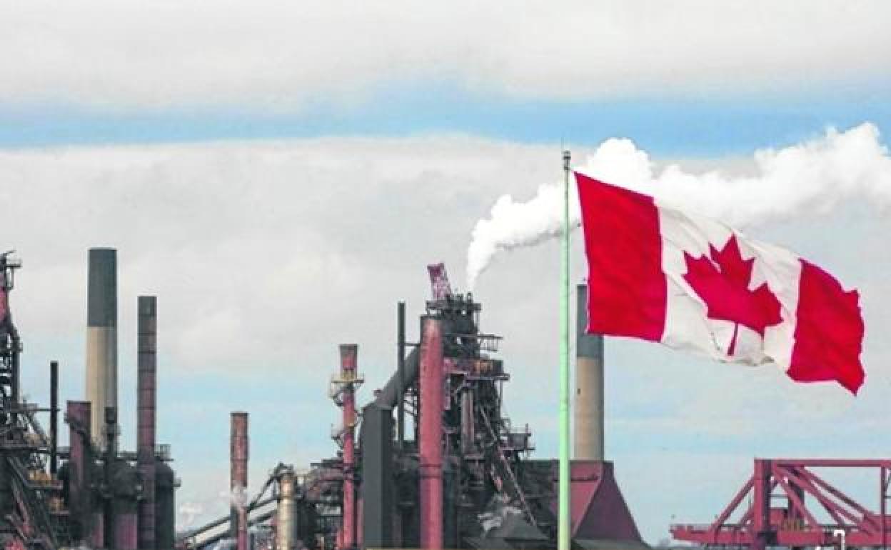 Instalaciones de Arcelor Dofasco en Ontario, Canadá.