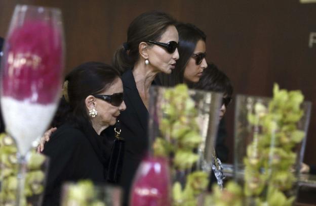 Isabel Preysler despide en la intimidad a su madre