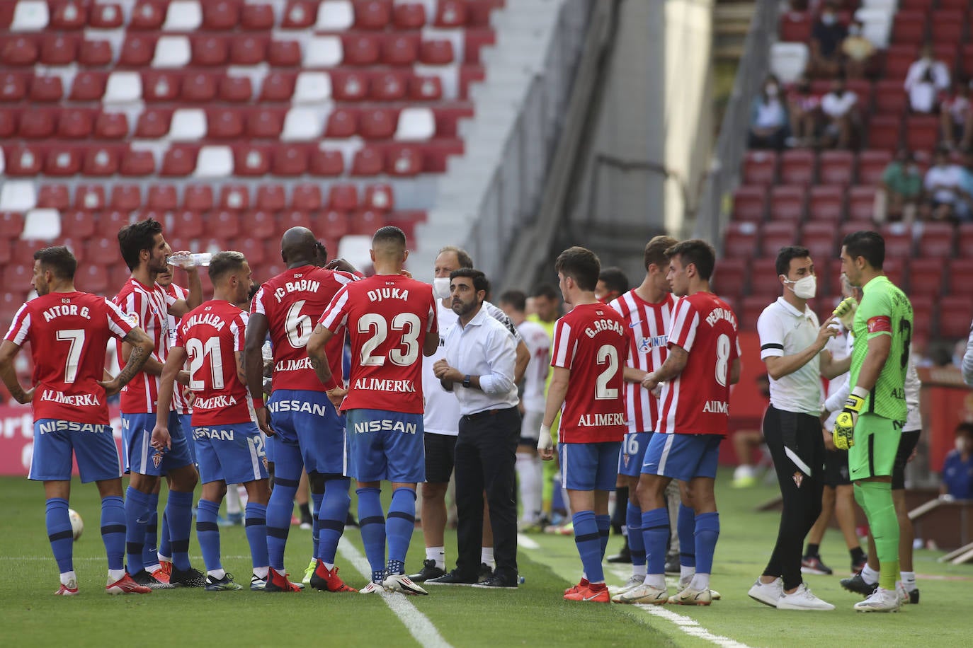 Un momento del encuentro jugado en El Molinón