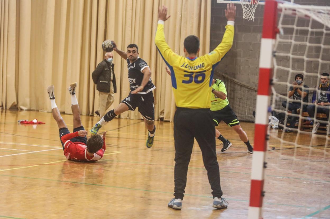 Cuevas lanza ante el Grupo en las semifinales del año pasado. 