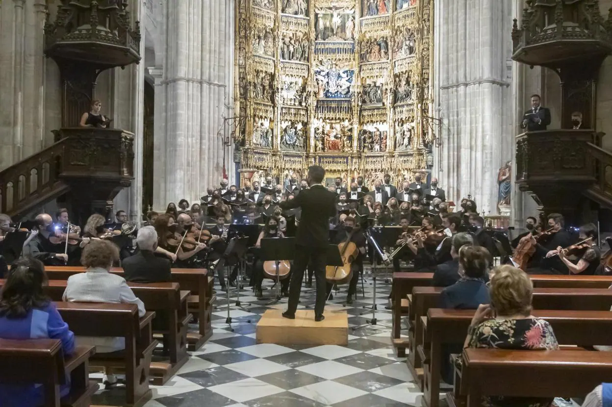 El concierto, celebrado ayer en la Catedral y dedicado al Xacobeo. 