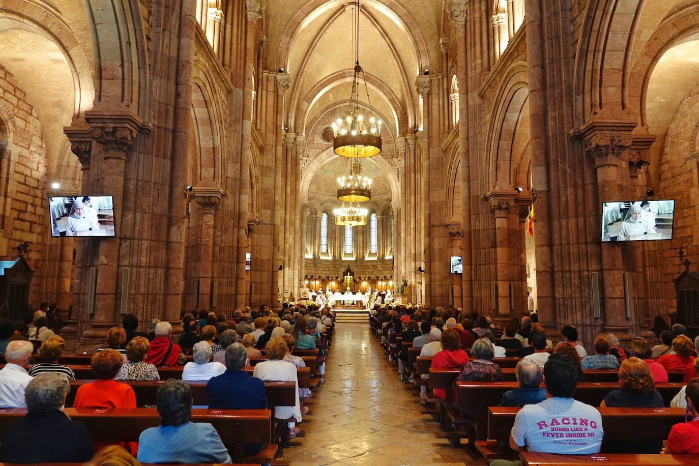 Fotos: Comienza la novena de la Santina en la Basílica de Covadonga