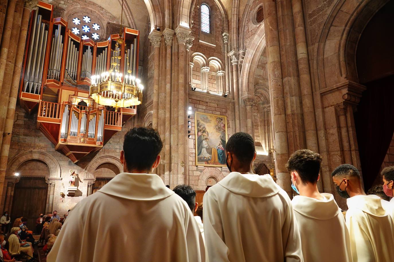 Fotos: Comienza la novena de la Santina en la Basílica de Covadonga