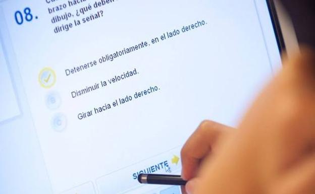 Diez trucos para aprobar el examen teórico de conducir