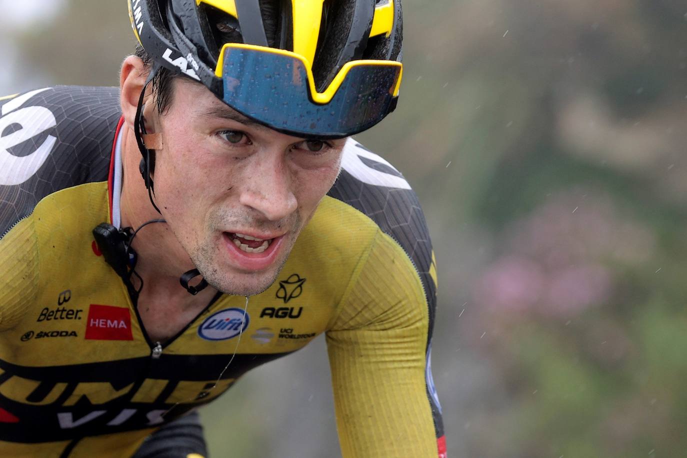 Fotos: Lección de Roglic en los Lagos, que recupera la camiseta roja