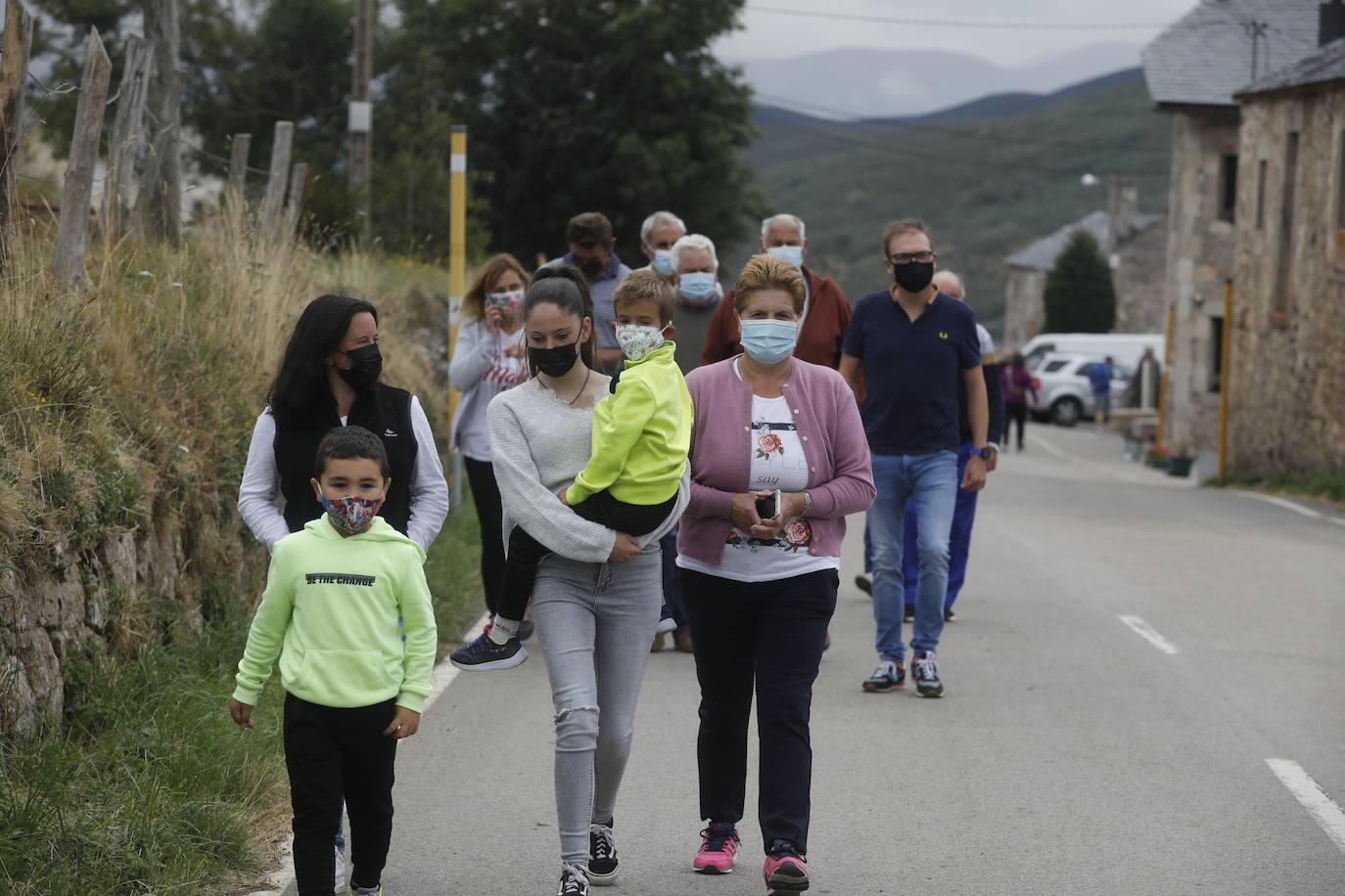 Fotos: La alegría de los vecinos de Santa María del Puerto