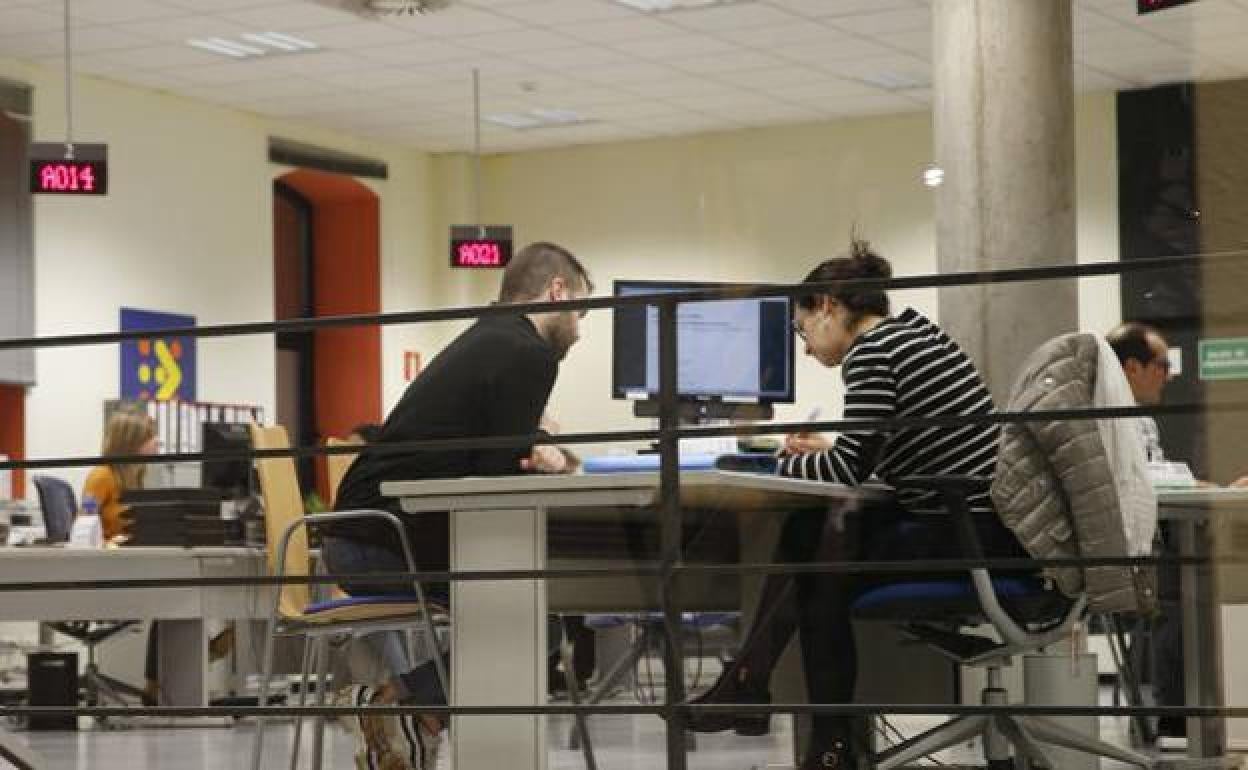 Asturias reduce el paro en 3.500 personas en el mejor agosto para el empleo desde 1990