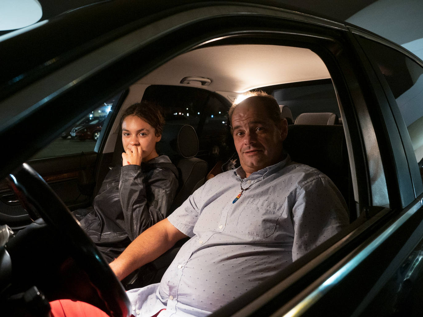 Ochenta vehículos llenaron el aforo de la plaza del centro cultural para ver 'Fast and Furious 9', la primera proyección de un ciclo de ocho películas