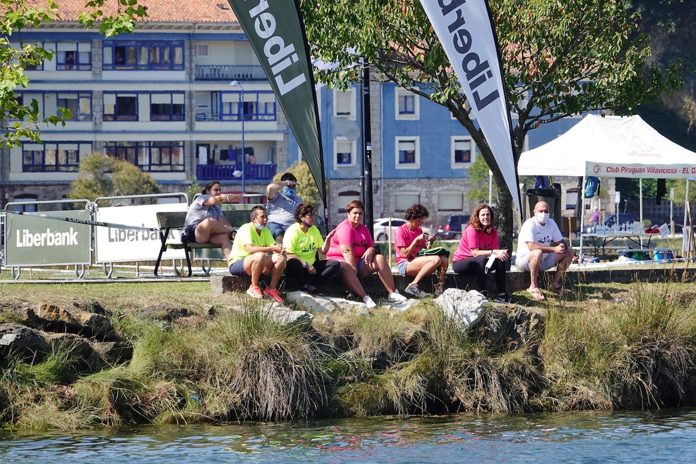 El Sella acoge este fin de semana dos pruebas deportivas. Este sábado se ha disputado el X Mini-Sella, la prueba abierta para las categorías que no pueden participar en el Descenso Internacional del Sella. Además, el domingo será turno para el XXII Descenso Adaptado del Sella con salida en Arriondas y descanso en Llordón