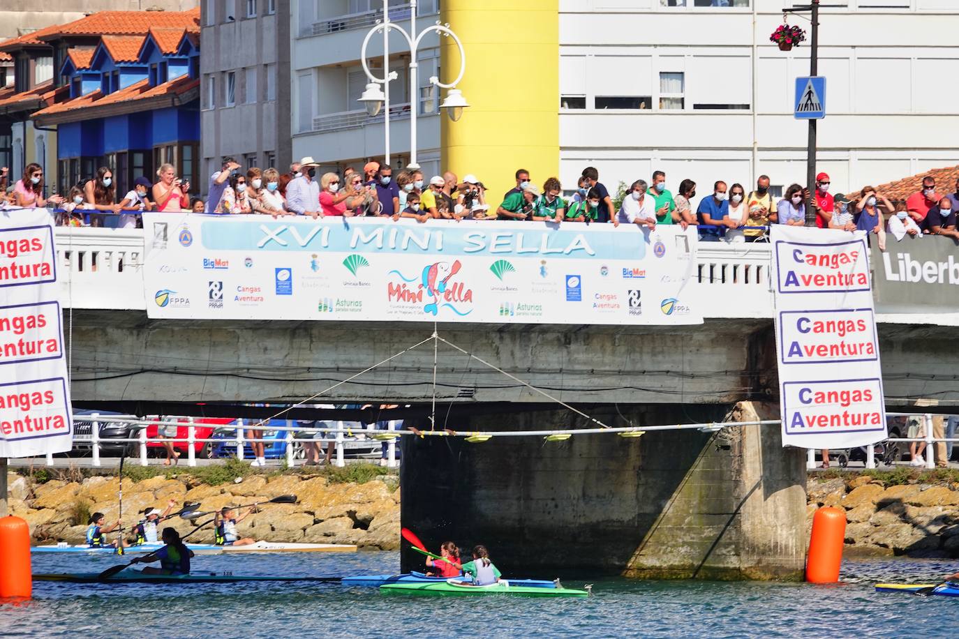 El Sella acoge este fin de semana dos pruebas deportivas. Este sábado se ha disputado el X Mini-Sella, la prueba abierta para las categorías que no pueden participar en el Descenso Internacional del Sella. Además, el domingo será turno para el XXII Descenso Adaptado del Sella con salida en Arriondas y descanso en Llordón