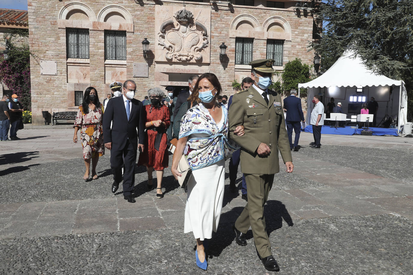 El acto religioso en Covadonga para celebrar el Día de Asturias es un evento ineludible para muchos asturianos que quieren honrar a la Santina. 