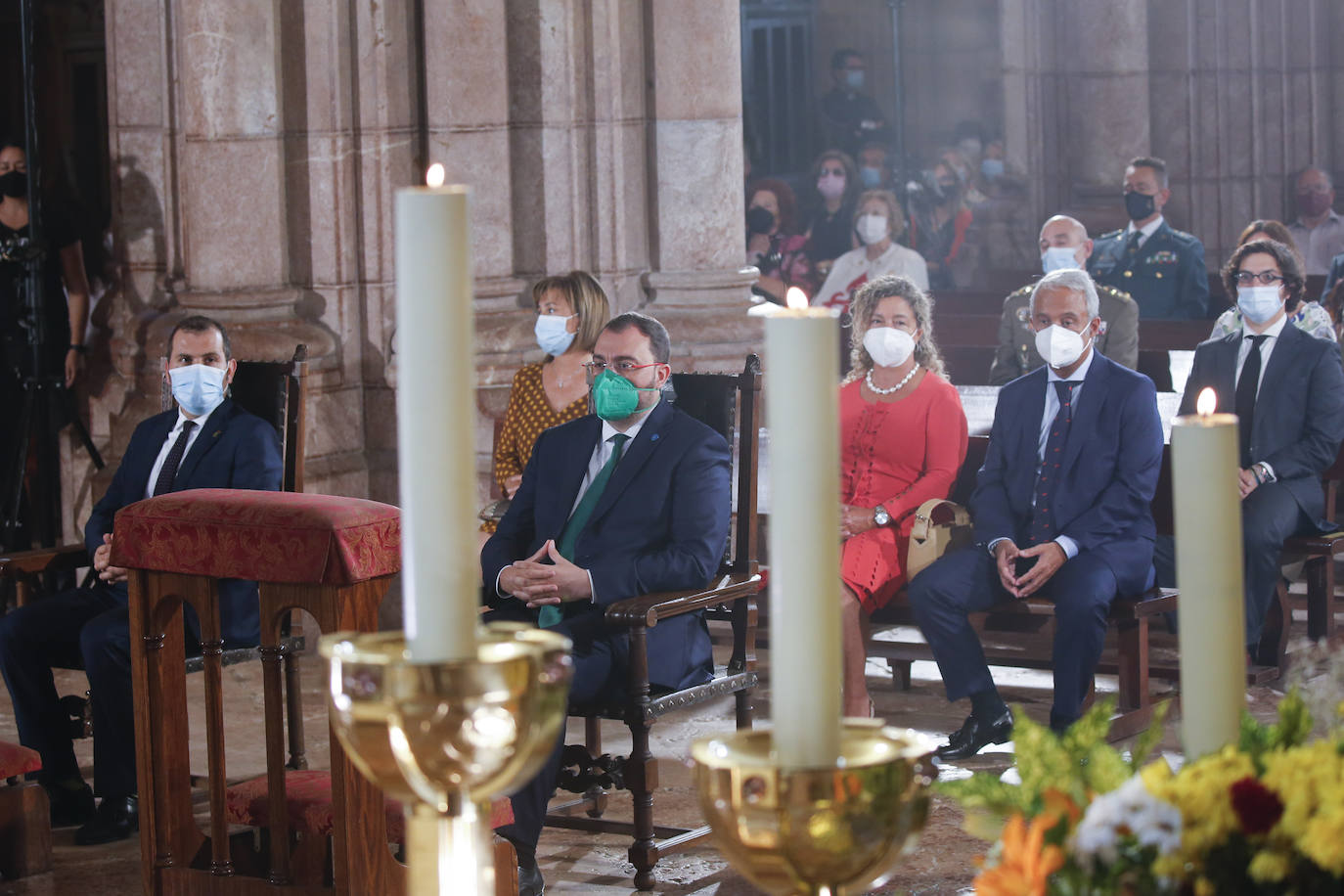 El acto religioso en Covadonga para celebrar el Día de Asturias es un evento ineludible para muchos asturianos que quieren honrar a la Santina. 