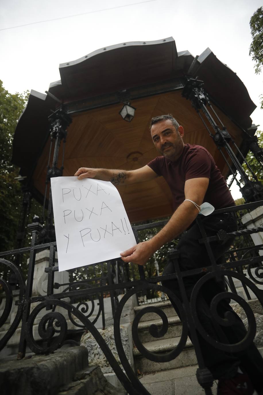 Langreo. Iván Suárez (50 años). «Puxa Asturies, tenemos la meyor tierra; merez la pena lluchar por ella y polos asturianos»