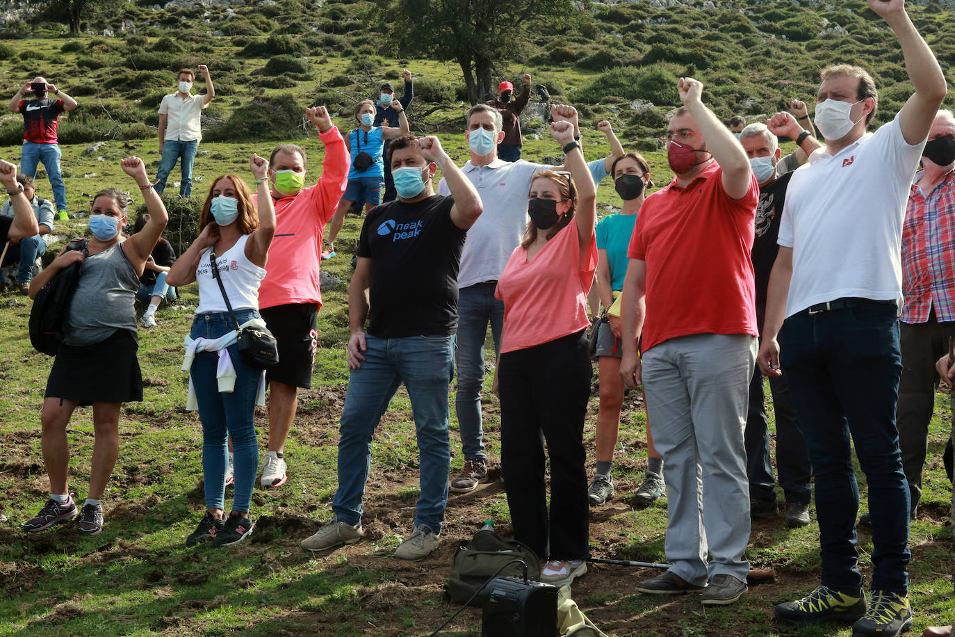 Los socialistas arranca el curso político con el homenaje a la víctimas del Pozu Fumeres