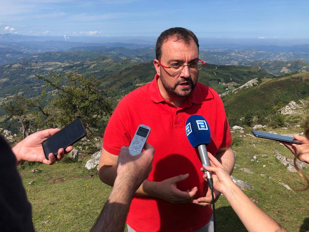 Los socialistas arranca el curso político con el homenaje a la víctimas del Pozu Fumeres