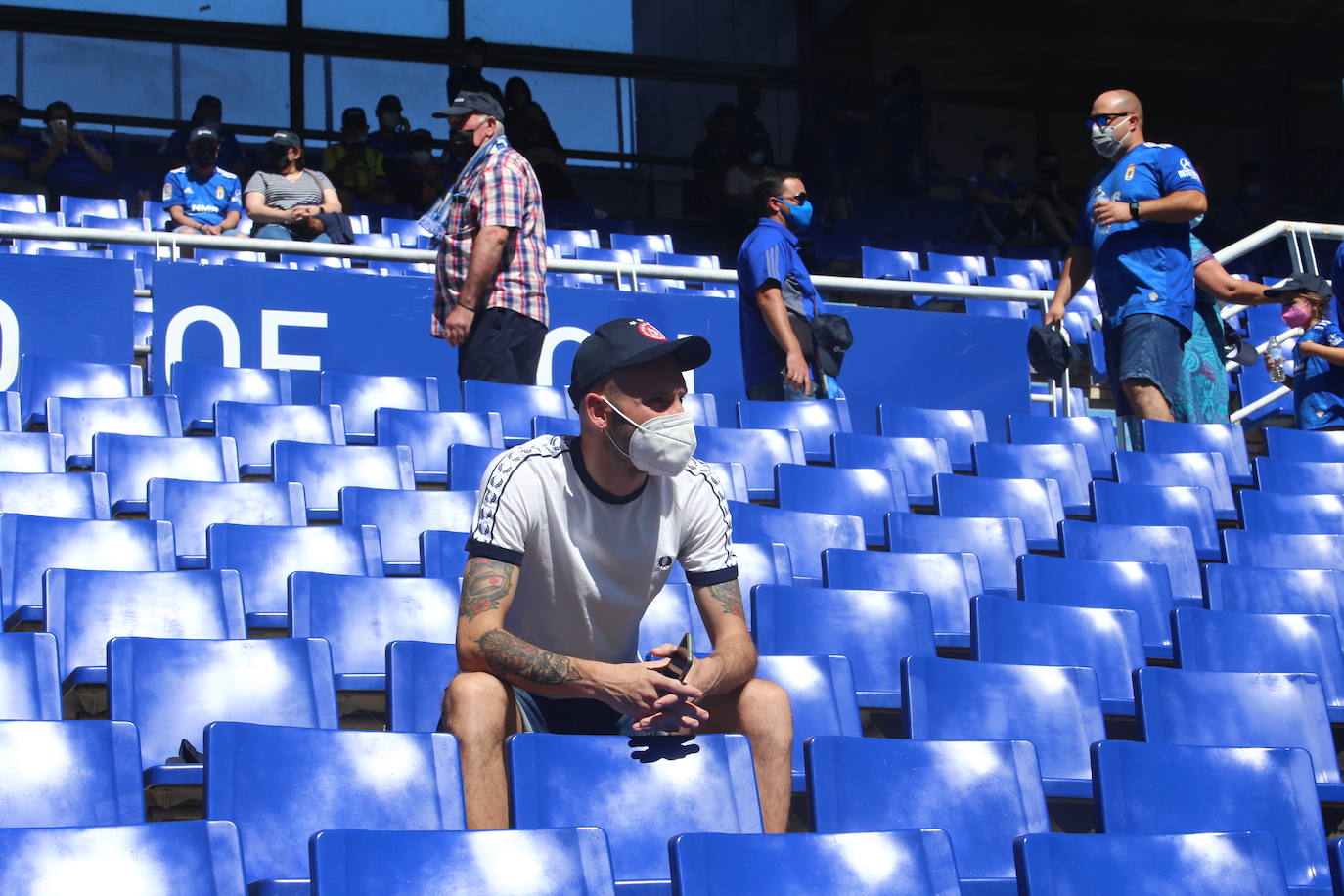 Fotos: ¿Estuviste en el Real Oviedo- Cartagena? ¡Búscate!
