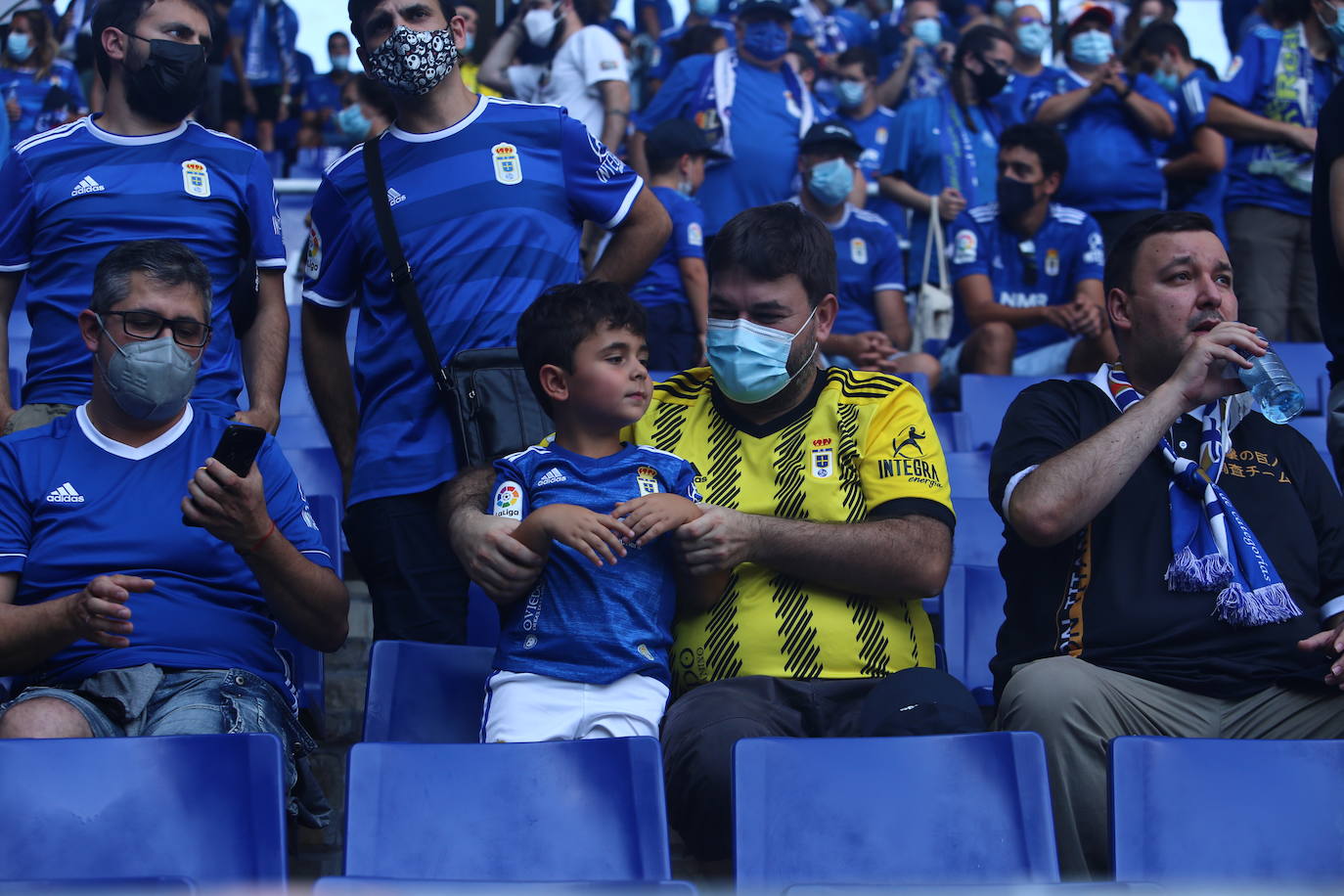Fotos: ¿Estuviste en el Real Oviedo- Cartagena? ¡Búscate!