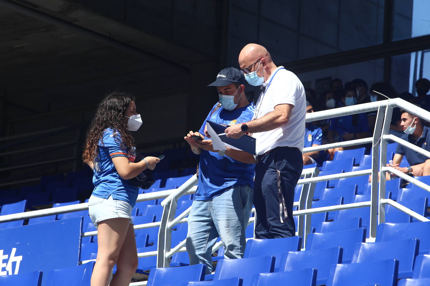 Fotos: ¿Estuviste en el Real Oviedo- Cartagena? ¡Búscate!