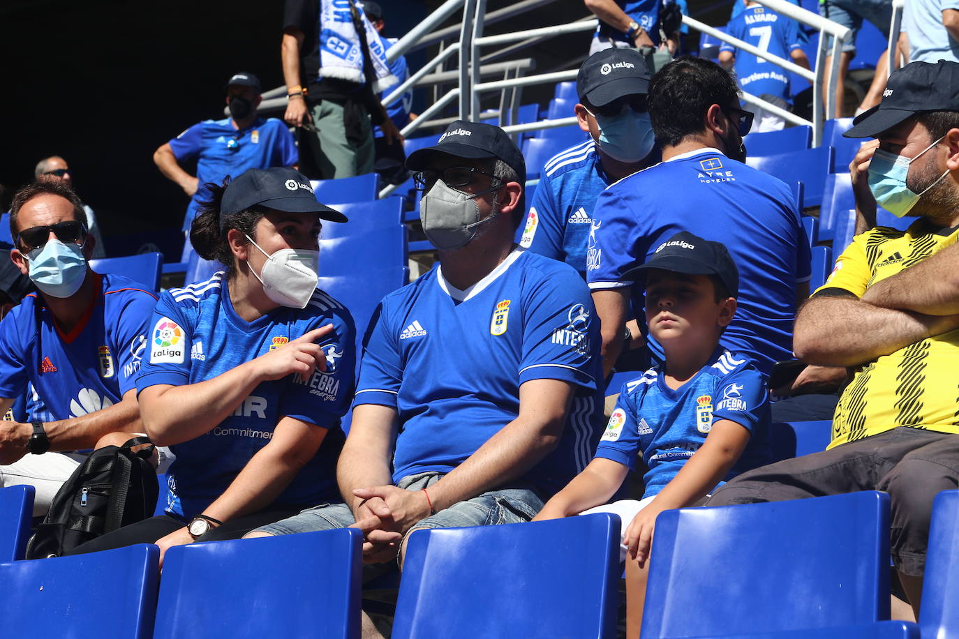 Fotos: ¿Estuviste en el Real Oviedo- Cartagena? ¡Búscate!