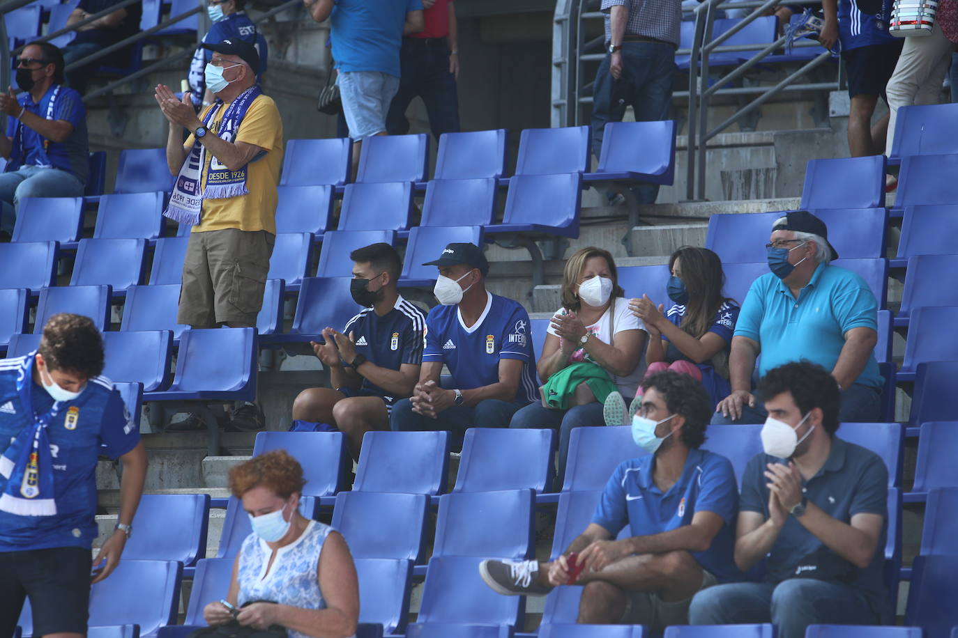 Fotos: ¿Estuviste en el Real Oviedo- Cartagena? ¡Búscate!