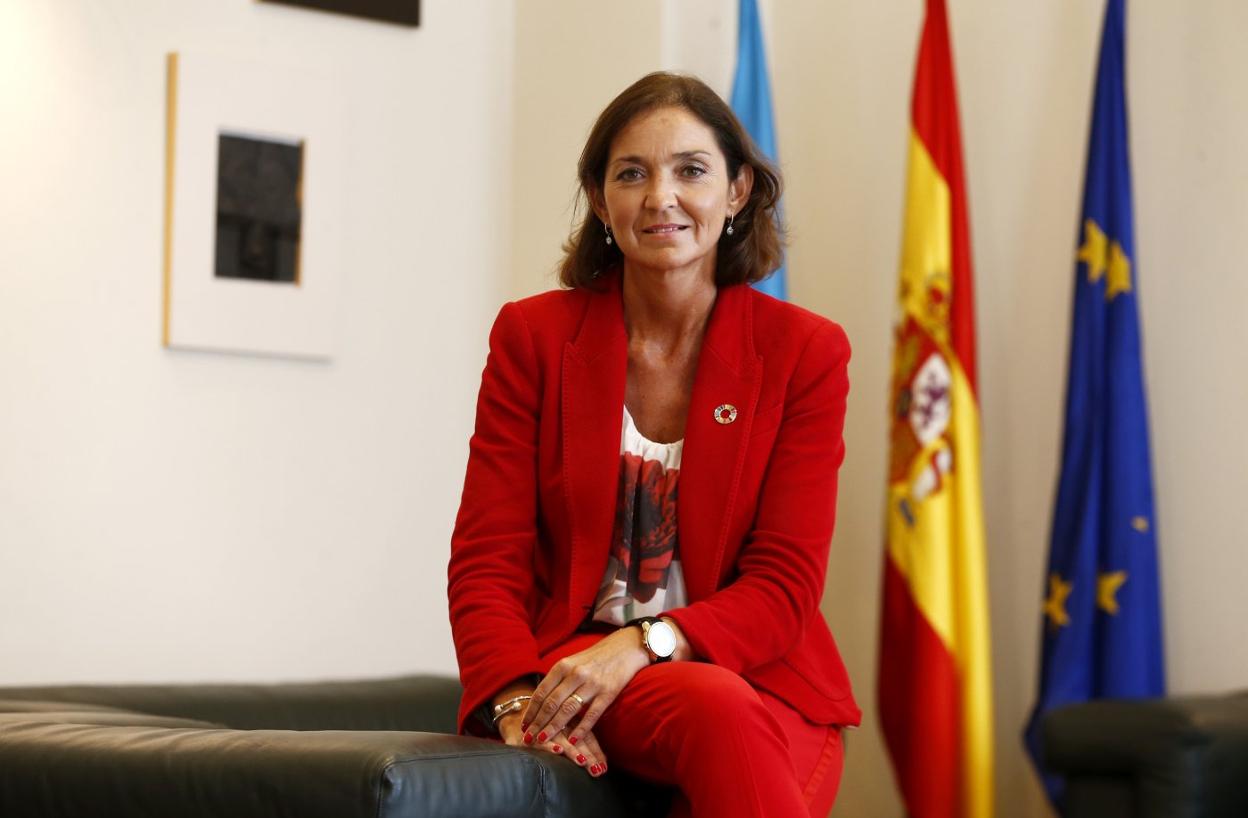 La ministra de Industria, Comercio y Turismo, Reyes Maroto, el pasado jueves, en la sede de la Delegación del Gobierno en Oviedo. 