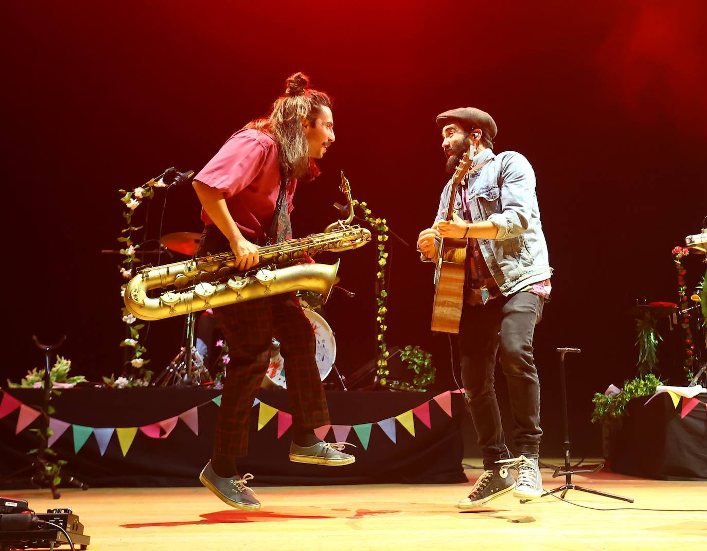 Las bandas asturianas animaron otra noche de música en el Auditorio ovetense para demostrar que en la región también se hace música y muy buena. 