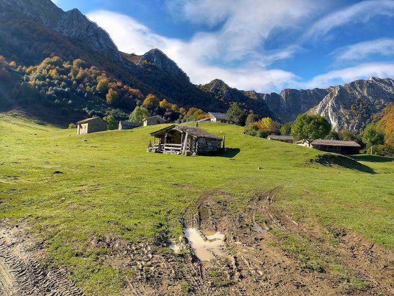 El Parque Natural de Redes cumple veinte años como Reserva de la Biosfera de la Unesco. Este título reconoce hecho de conciliar la conservación del patrimonio natural y cultural con el desarrollo sostenible de la población. 