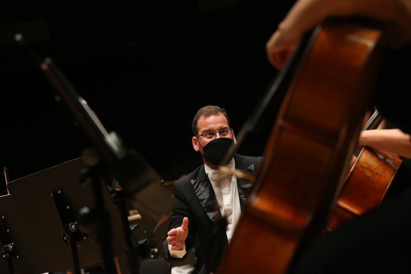 José Bros, Xabier Anduaga y Antonio Gandía, junto a Oviedo Filarmonía, ofrecen una gala centrada en la ópera italiana y la zarzuela