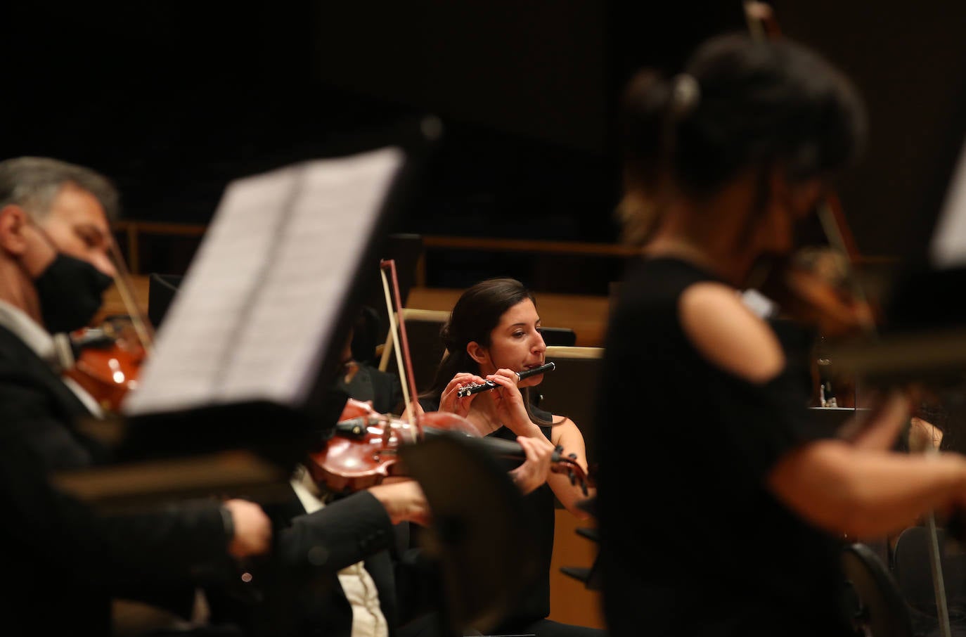 José Bros, Xabier Anduaga y Antonio Gandía, junto a Oviedo Filarmonía, ofrecen una gala centrada en la ópera italiana y la zarzuela