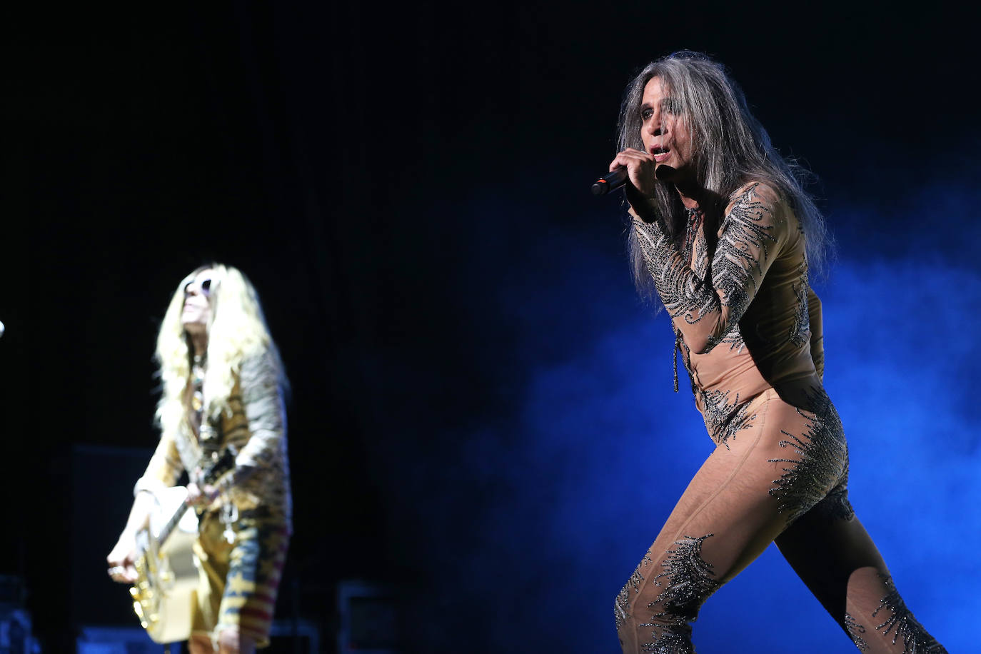 Los fallos de sonido obligan a frenar 15 minutos la actuación de Fangoria, que conquistó al público que llenó hasta la bandera el Auditorio