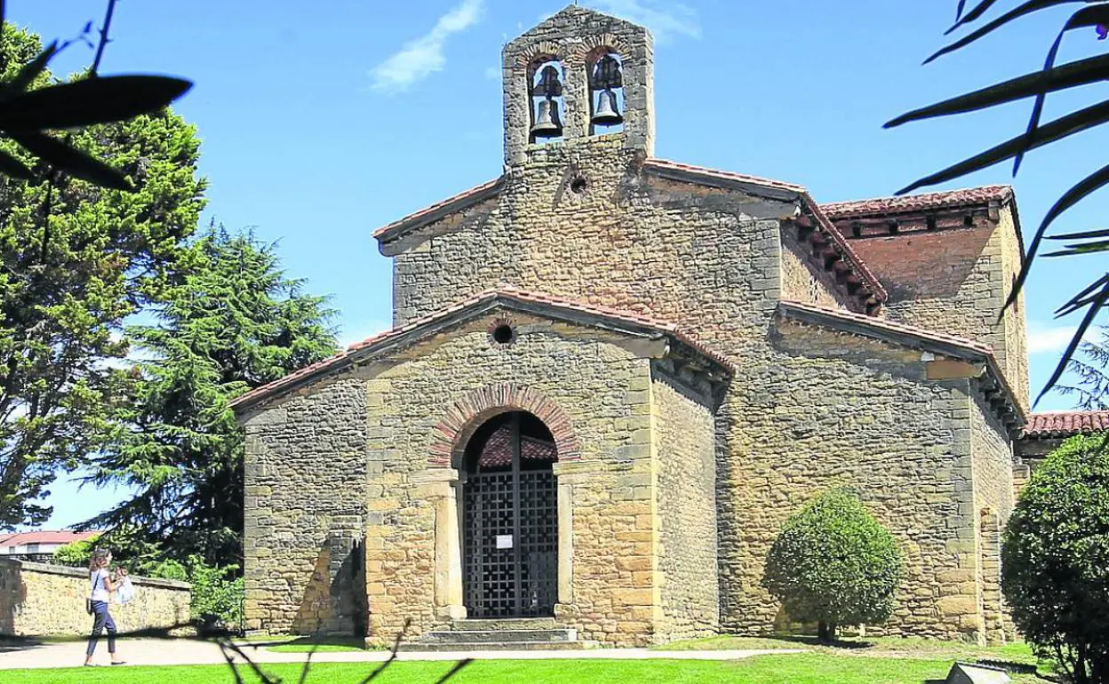 Estado actual de la iglesia de Santullano, a la entrada de Oviedo.